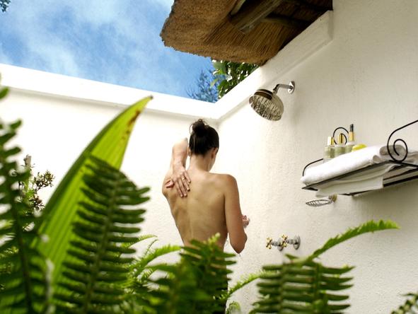 Cybele Forest Lodge - Outdoor Shower
